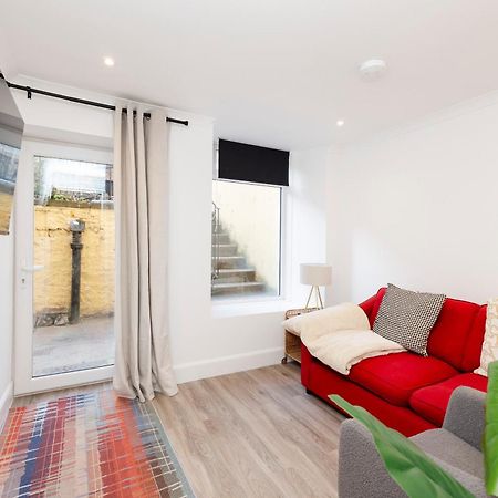 Joivy 3Br Flat In Haymarket With Free Parking Edimburgo Exterior foto