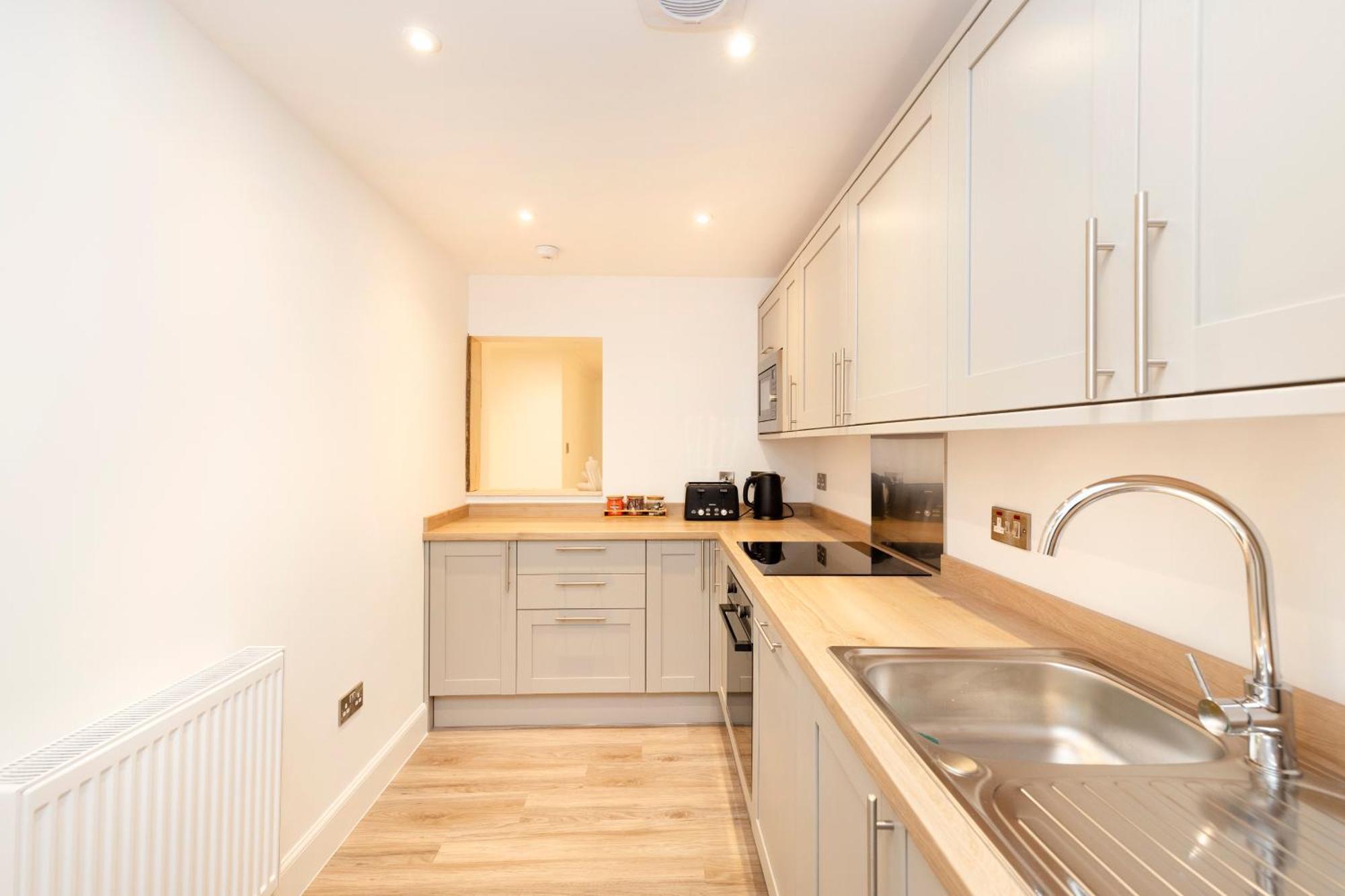 Joivy 3Br Flat In Haymarket With Free Parking Edimburgo Exterior foto
