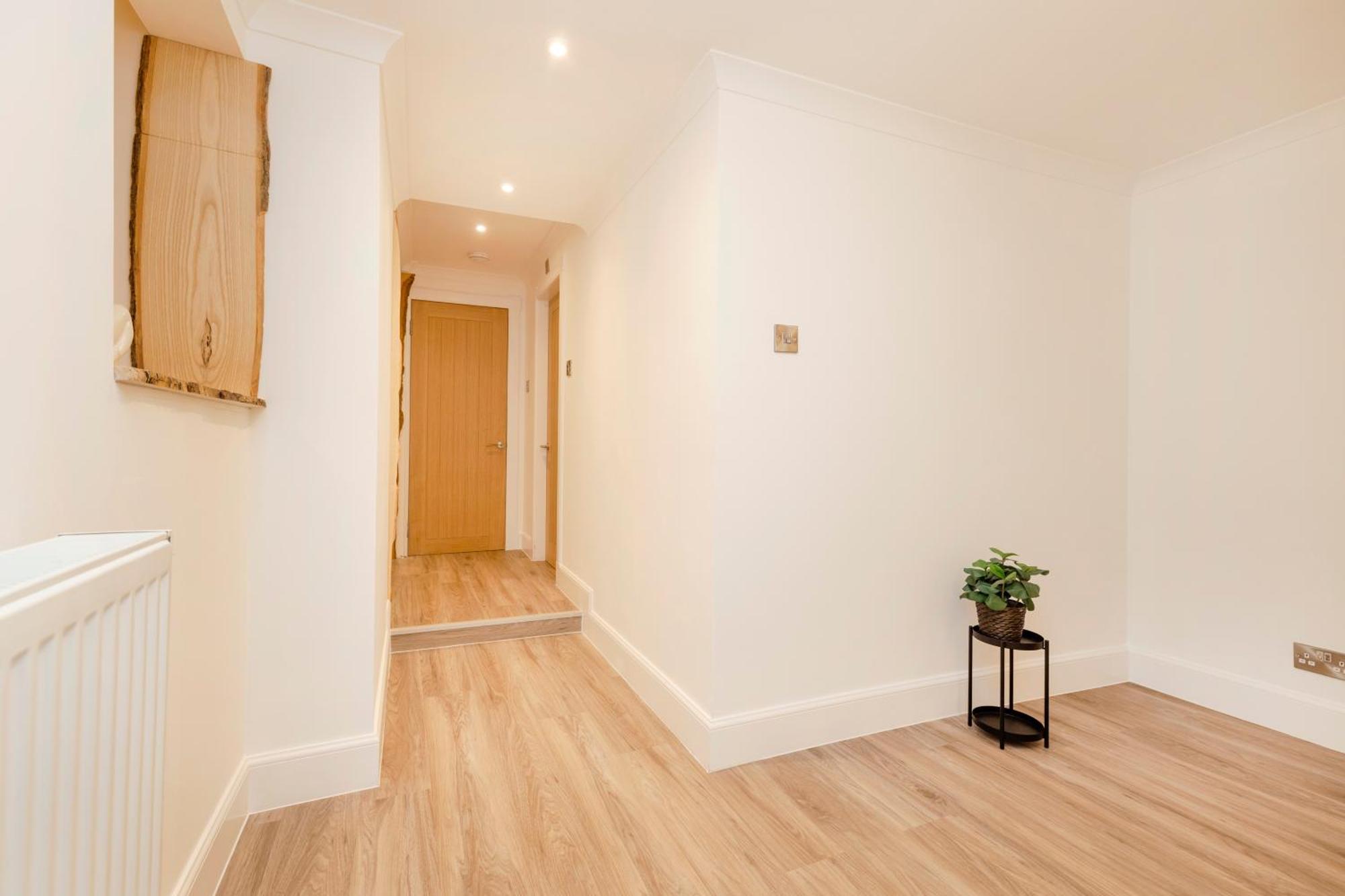 Joivy 3Br Flat In Haymarket With Free Parking Edimburgo Exterior foto